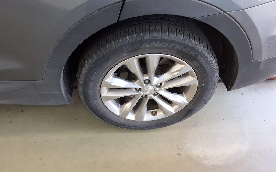 HYUNDAI SANTA FE THE PRIME DIESEL R2.0 2WD VALUE PLUS 2018 - zdjęcie 24