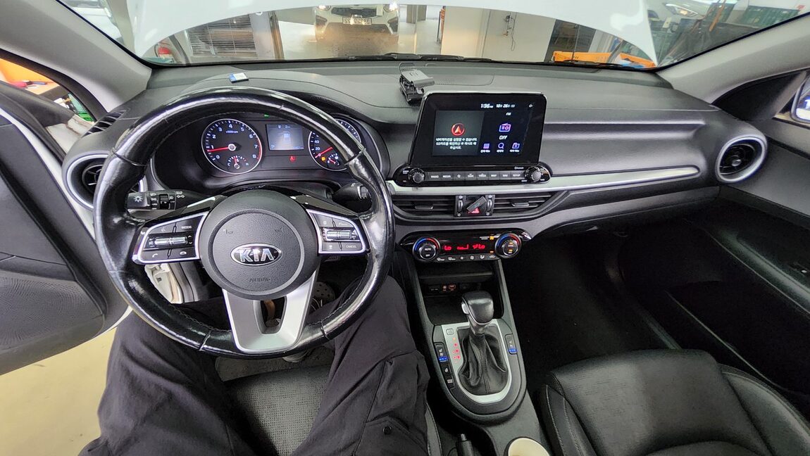 KIA ALL NEW K3 1.6 GASOLINE LUXURY 2020 - zdjęcie 11