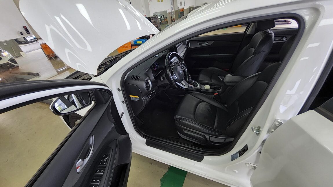 KIA ALL NEW K3 1.6 GASOLINE LUXURY 2020 - zdjęcie 10