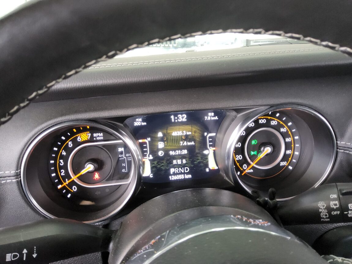 JEEP WRANGLER (JL) 2.0 OVERLAND 4DR 2022 - zdjęcie 9