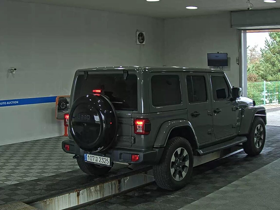 JEEP WRANGLER (JL) 2.0 OVERLAND 4DR 2022 - zdjęcie 5