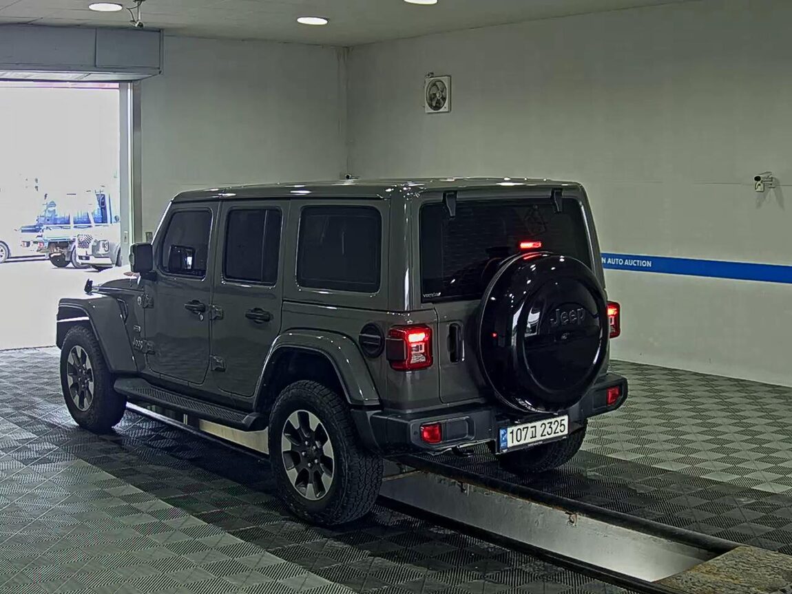 JEEP WRANGLER (JL) 2.0 OVERLAND 4DR 2022 - zdjęcie 6