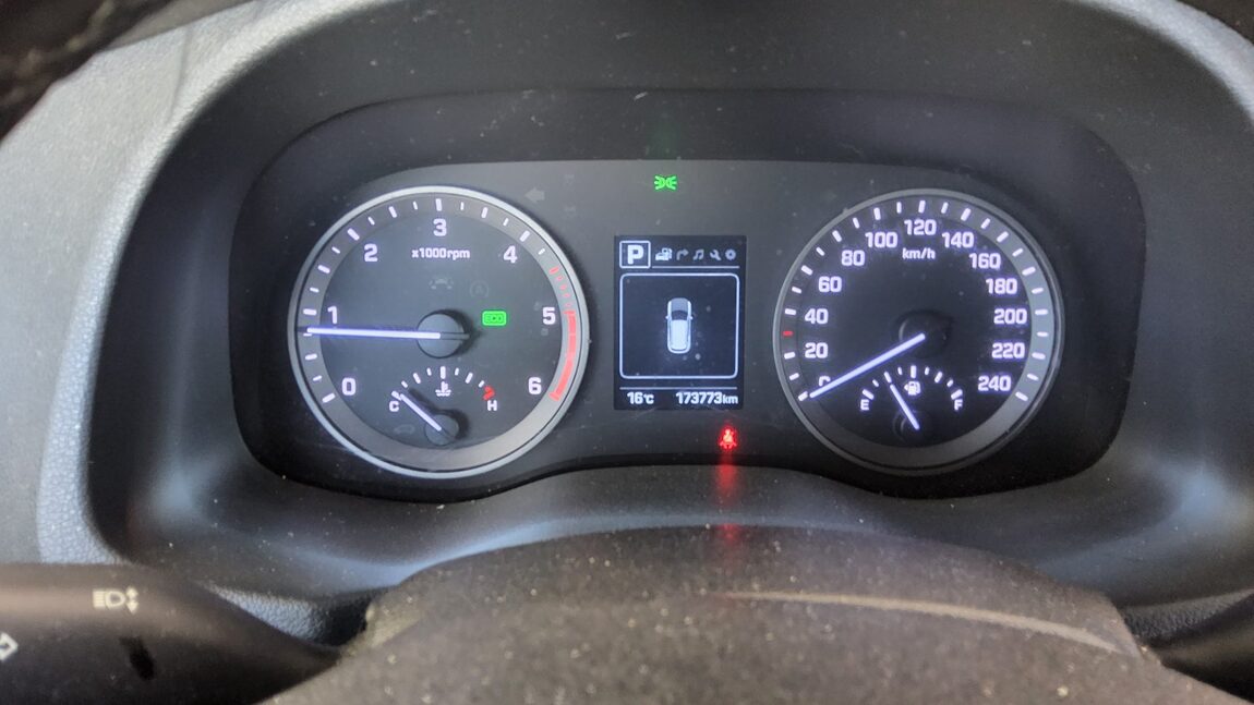 HYUNDAI ALL NEW TUCSON DIESEL 1.7 2WD SMART 2018 - zdjęcie 9