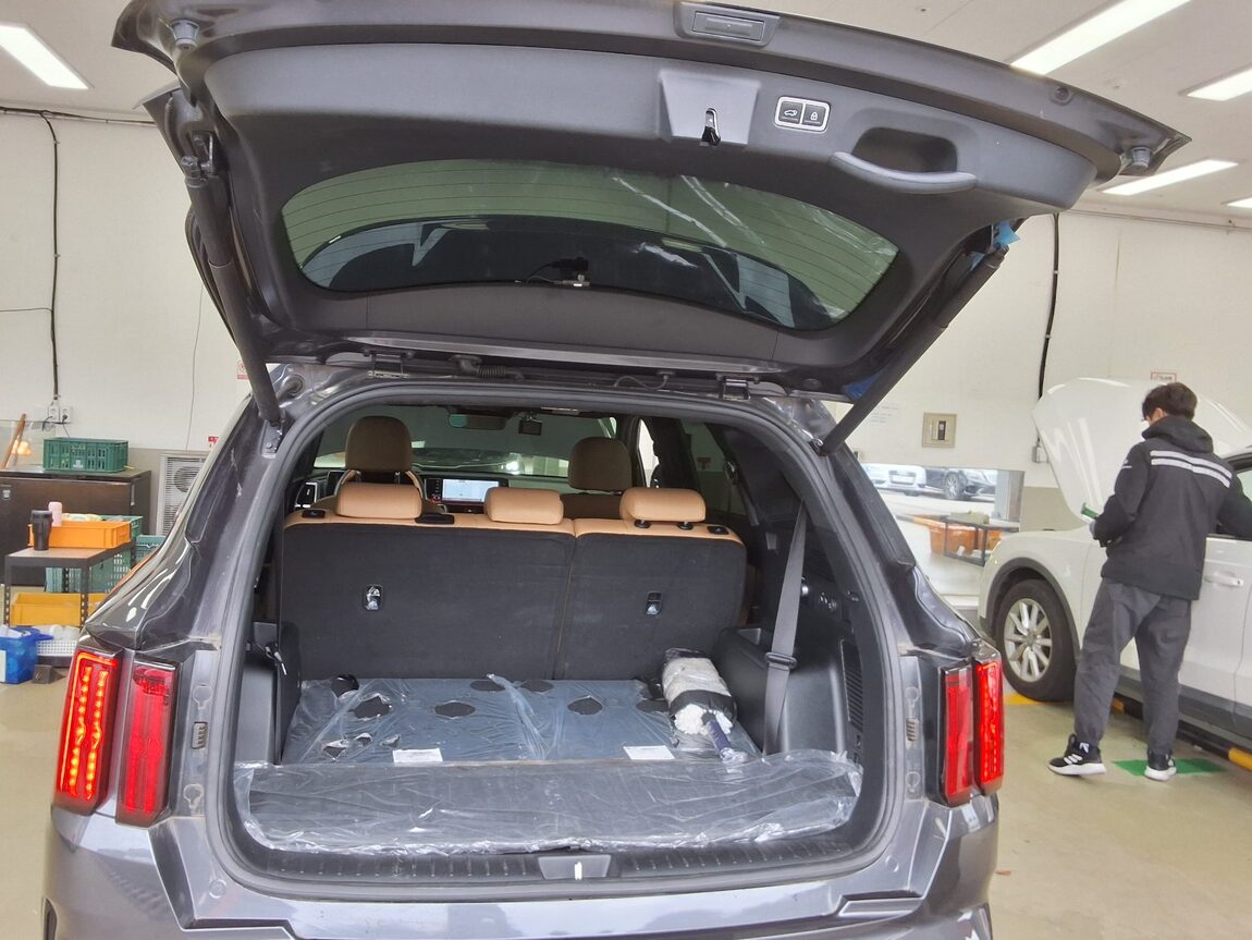 KIA NEW SORENTO HYBRID (MQ4) 1.6 HEV 4WD NOBLESSE 2023 - zdjęcie 15