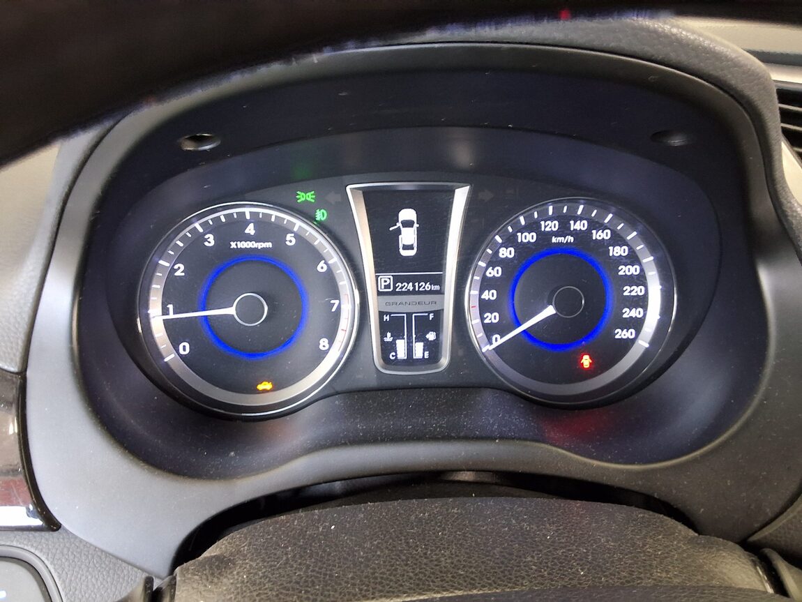 HYUNDAI GRANDEUR HG LPI RENTAL CAR PRIME 2012 - zdjęcie 9