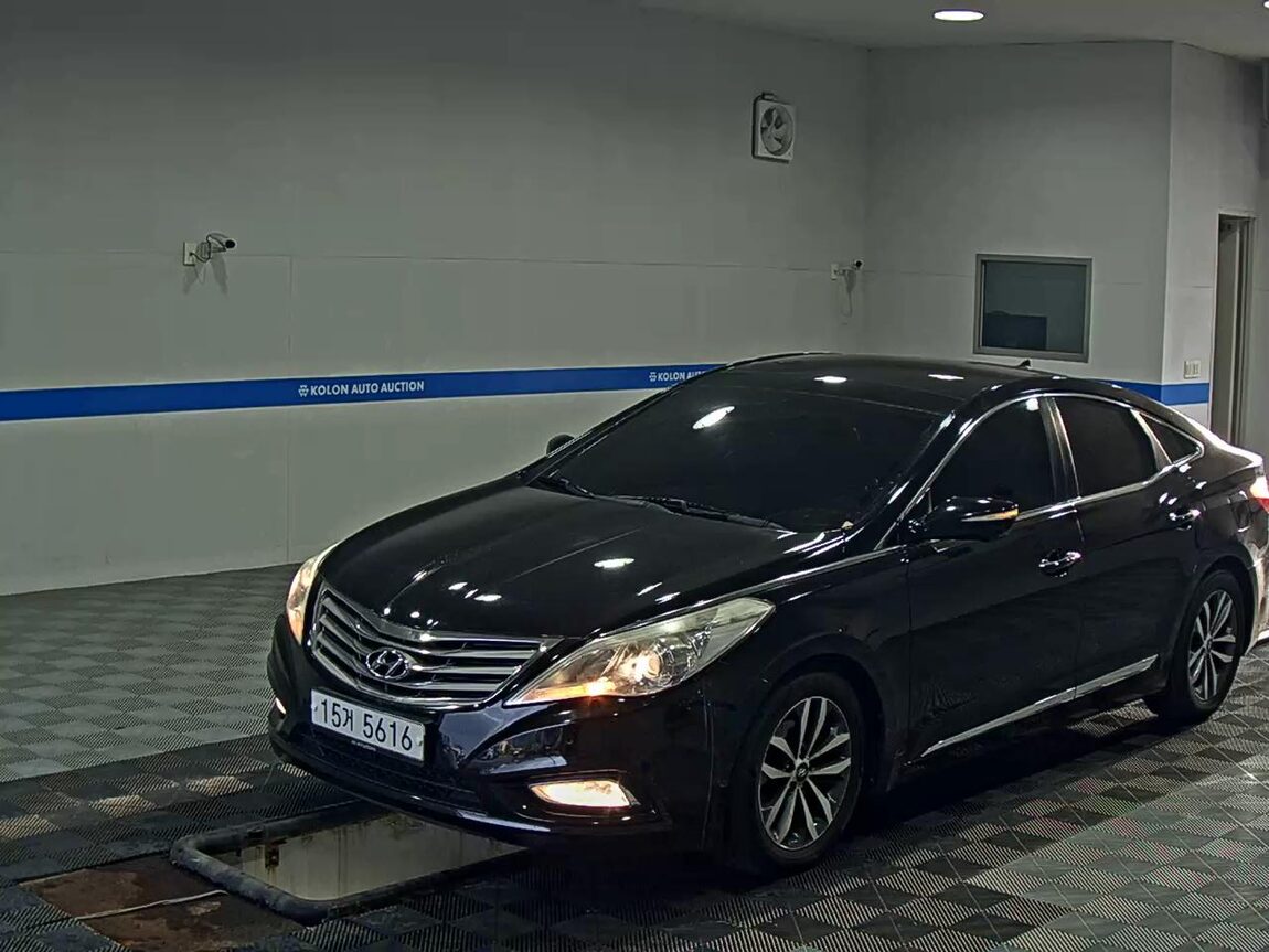 HYUNDAI GRANDEUR HG LPI RENTAL CAR PRIME 2012 - zdjęcie 2