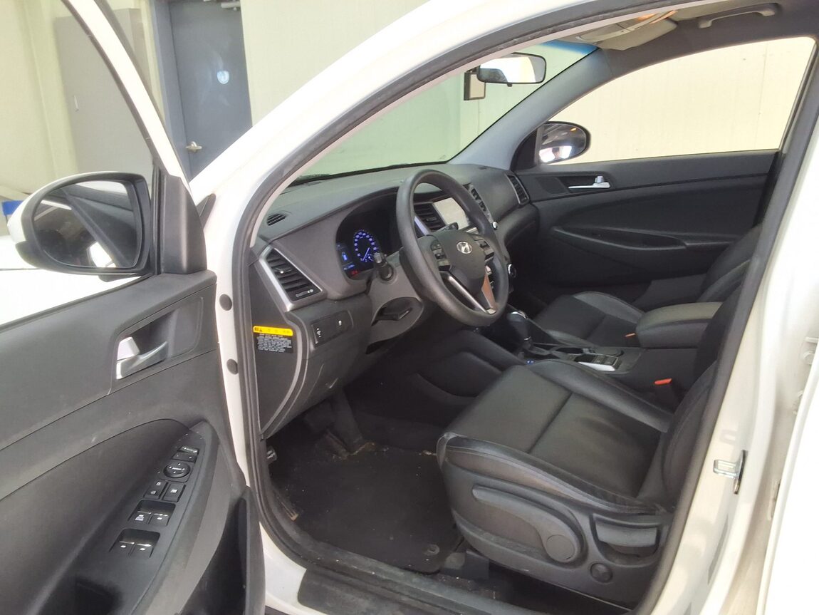 HYUNDAI ALL NEW TUCSON DIESEL R2.0 2WD STYLE 2016 - zdjęcie 11