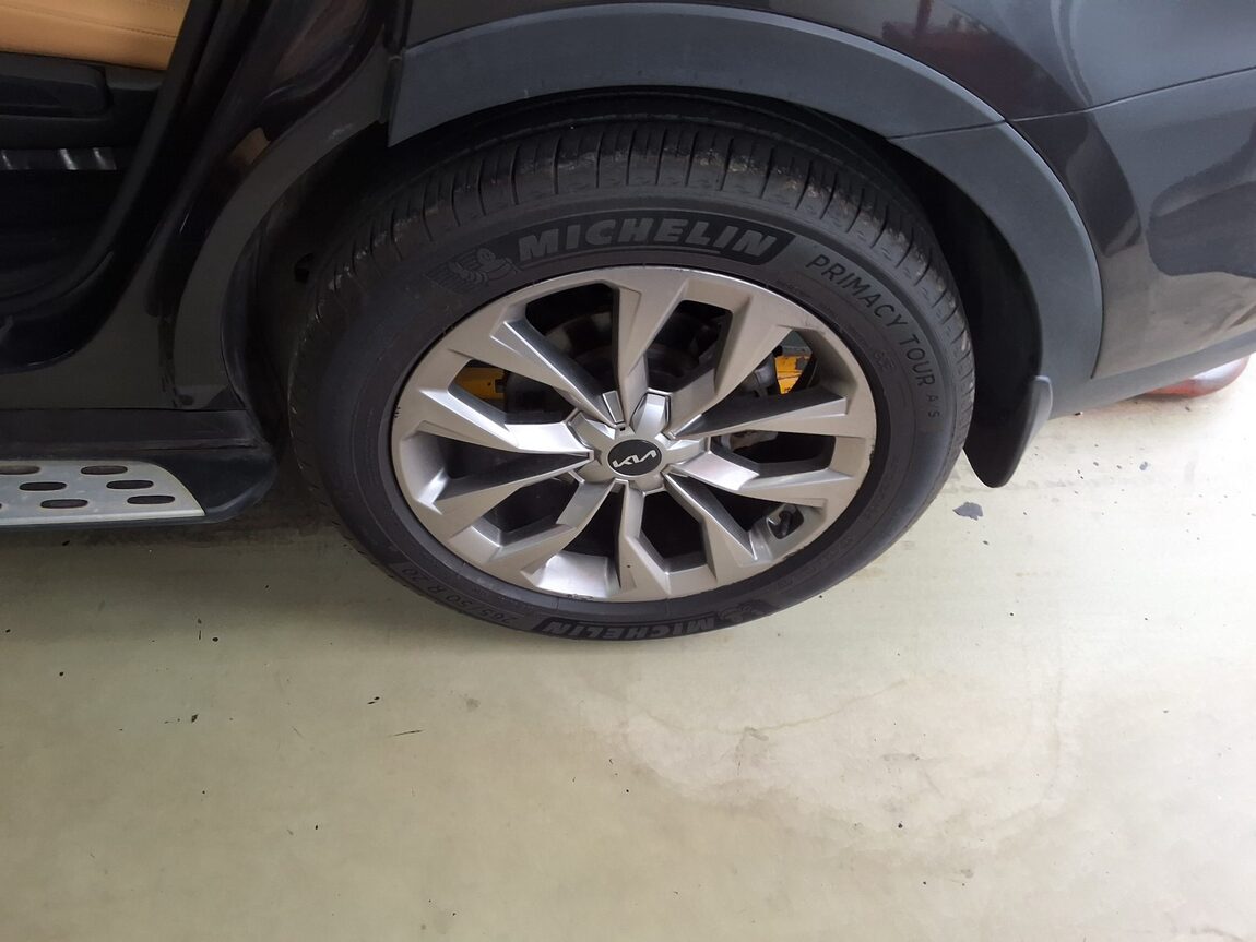 KIA NEW SORENTO (MQ4) 2.2 DIESEL 4WD NOBLESSE 2023 - zdjęcie 21
