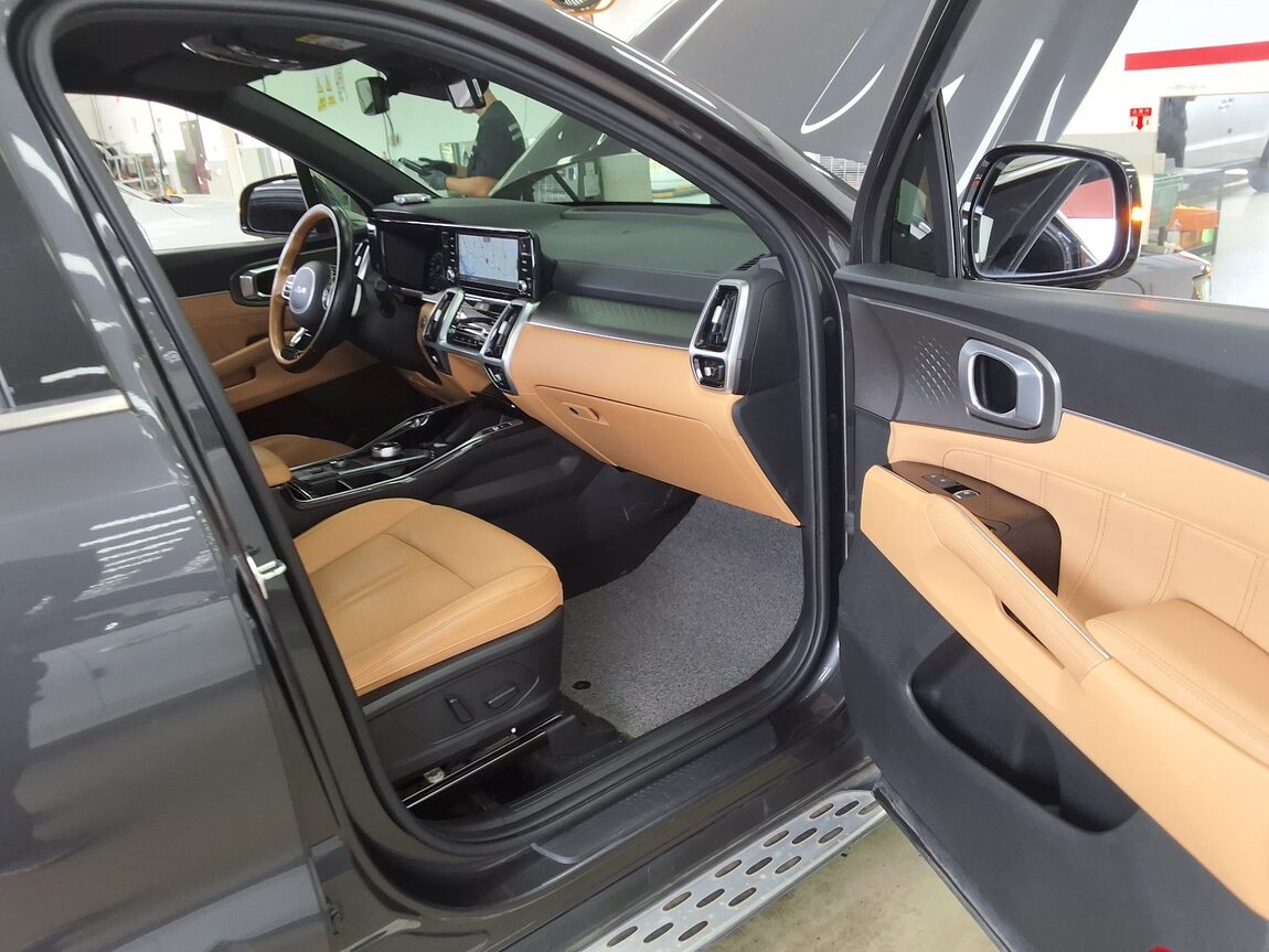 KIA NEW SORENTO (MQ4) 2.2 DIESEL 4WD NOBLESSE 2023 - zdjęcie 14