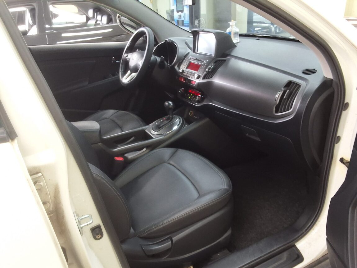 KIA SPORTAGE R DIESEL R2.0 2WD TLX LUXURY MODEL 2011 - zdjęcie 15