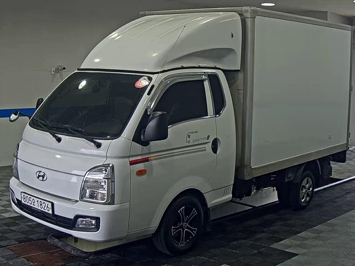 HYUNDAI PORTER II HIGH-ROOF BUILT-IN BOX TRUCK SUPER CAB 2020 - zdjęcie 2