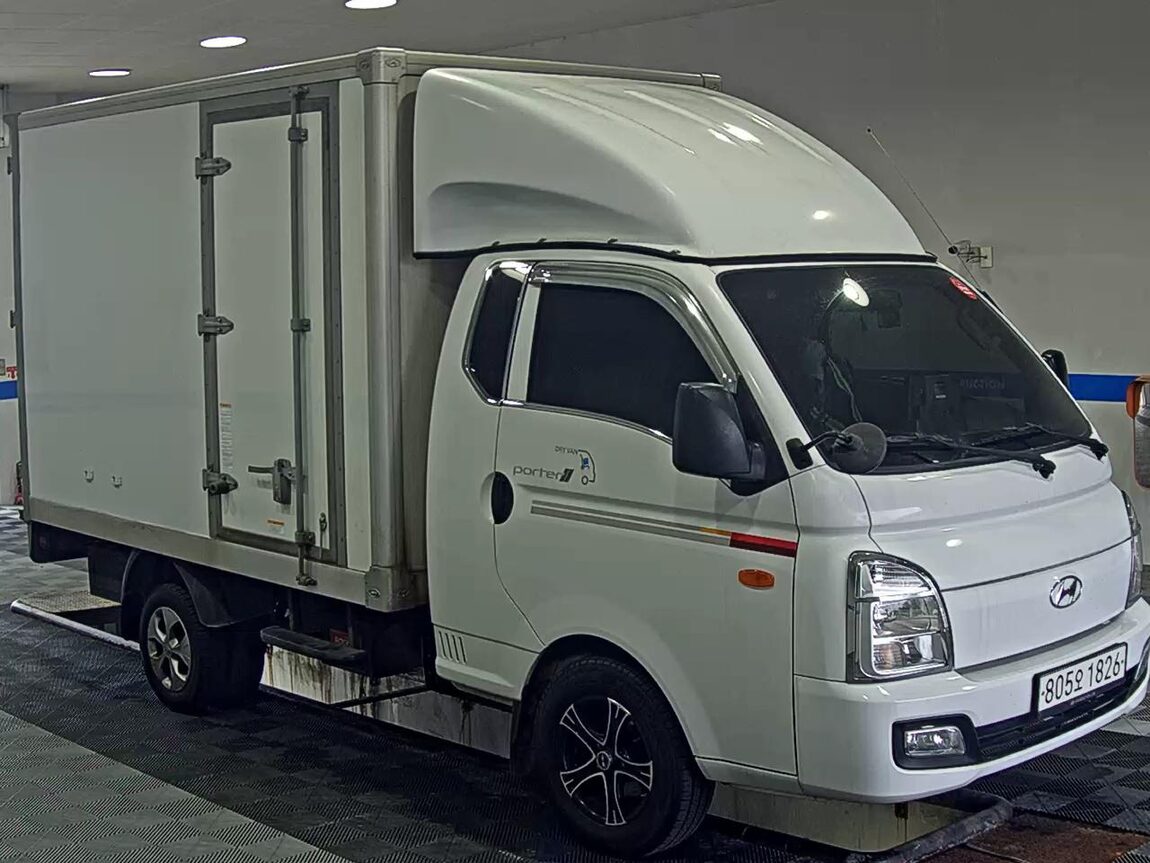 HYUNDAI PORTER II HIGH-ROOF BUILT-IN BOX TRUCK SUPER CAB 2020 - zdjęcie 3