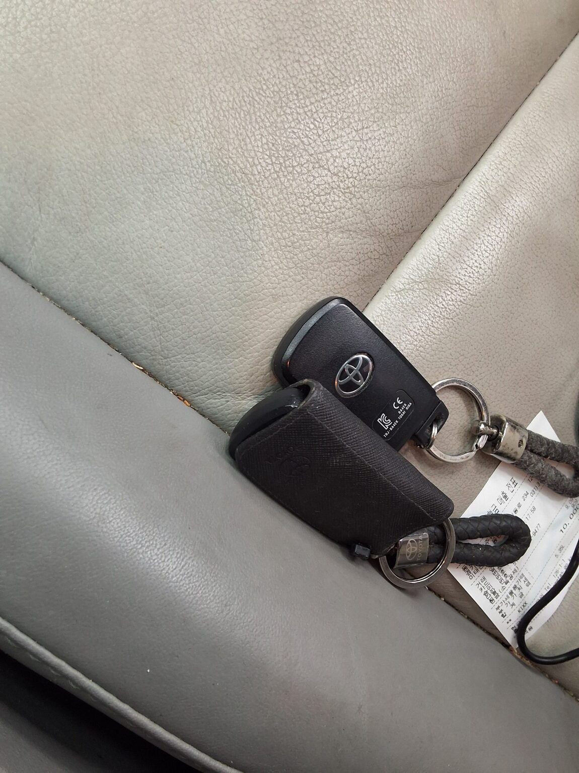 TOYOTA CAMRY (9TH GEN) 2.5 XLE 2012 - zdjęcie 18