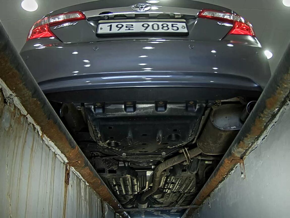 TOYOTA CAMRY (9TH GEN) 2.5 XLE 2012 - zdjęcie 8