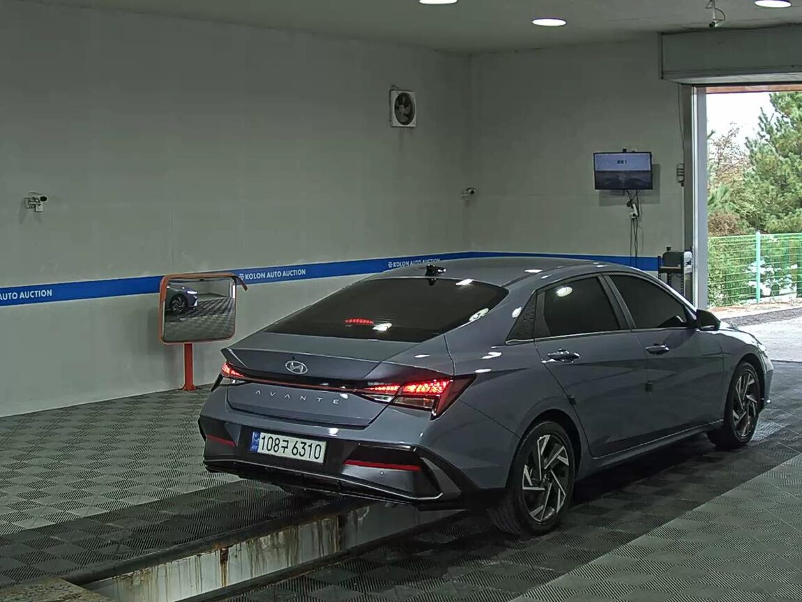 HYUNDAI THE NEW AVANTE (CN7) GASOLINE 1.6 INSPIRATION 2024 - zdjęcie 5