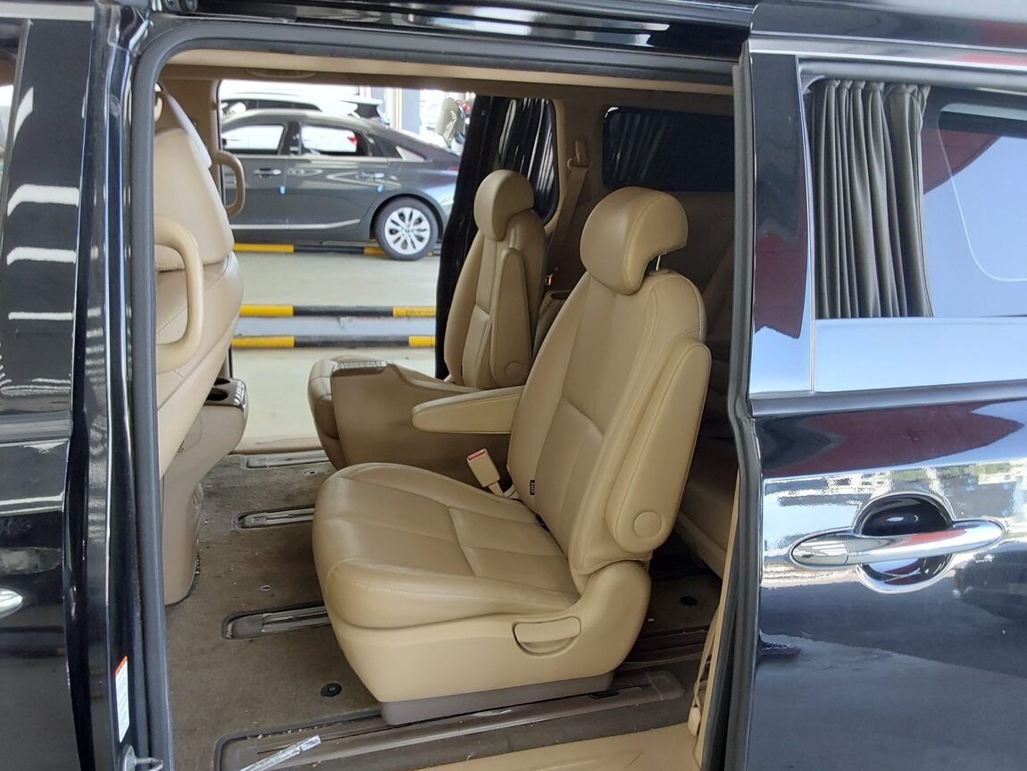 KIA ALL NEW CARNIVAL HI-LIMOUSINE DIESEL 9-SEATER NOBLESSE 2018 - zdjęcie 12