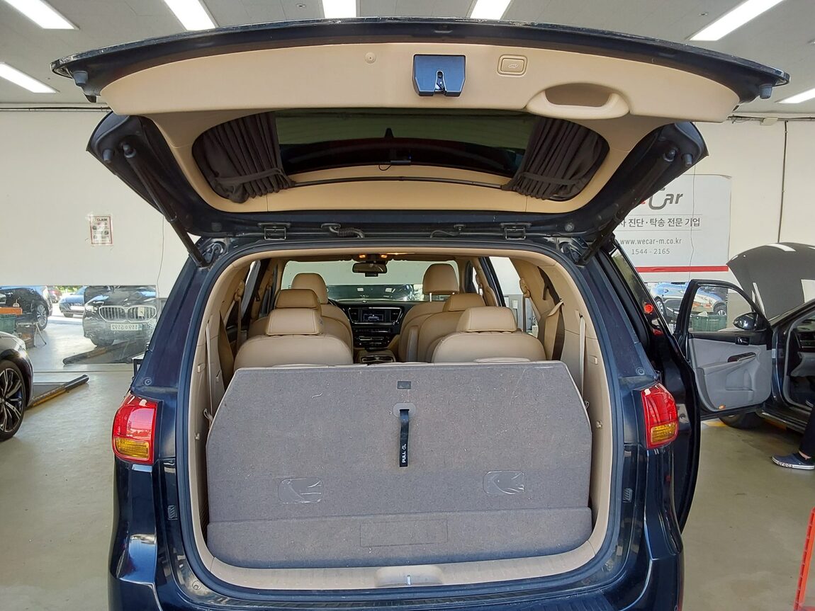 KIA ALL NEW CARNIVAL HI-LIMOUSINE DIESEL 9-SEATER NOBLESSE 2018 - zdjęcie 15