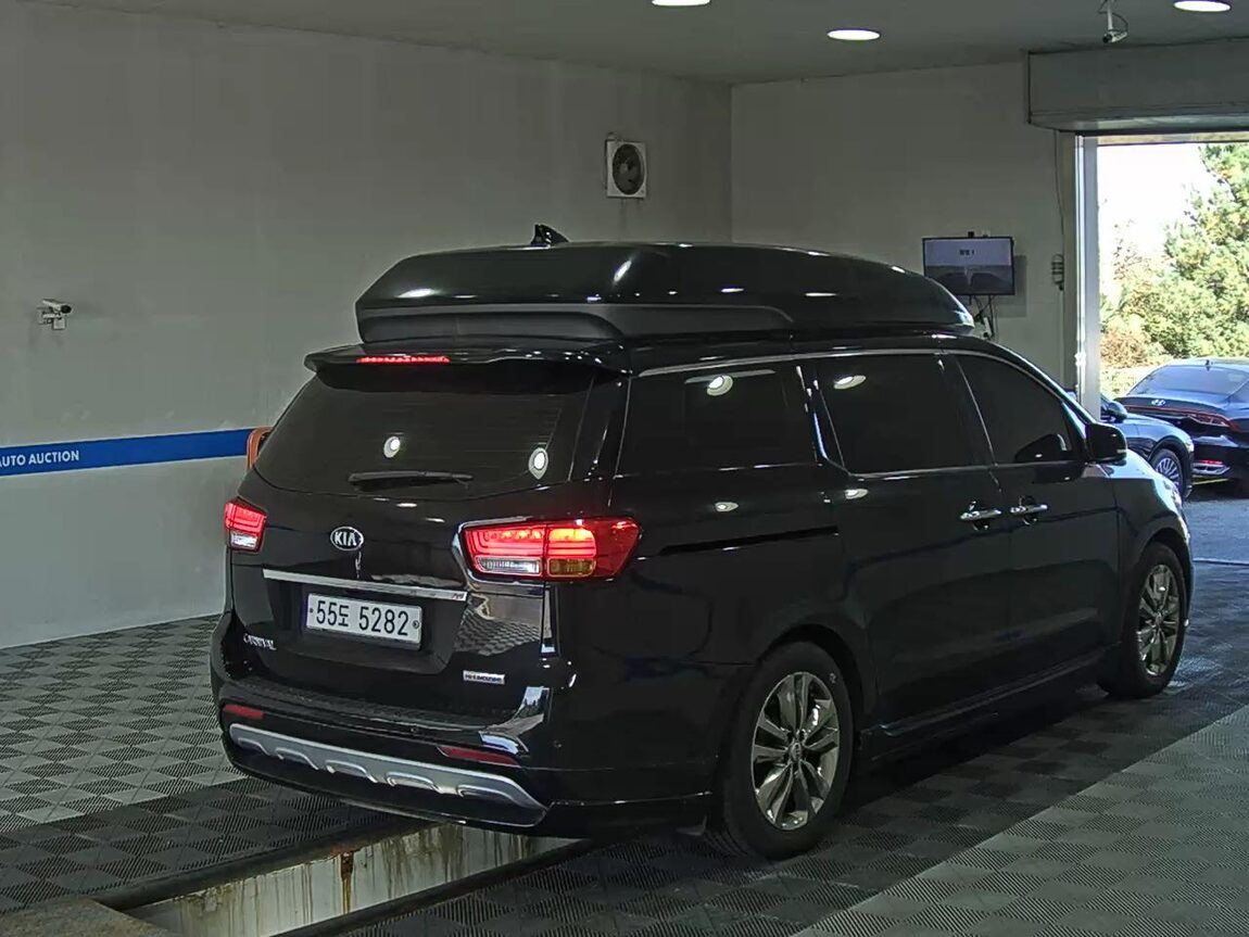 KIA ALL NEW CARNIVAL HI-LIMOUSINE DIESEL 9-SEATER NOBLESSE 2018 - zdjęcie 5