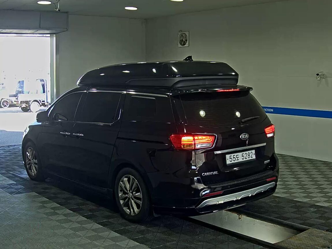 KIA ALL NEW CARNIVAL HI-LIMOUSINE DIESEL 9-SEATER NOBLESSE 2018 - zdjęcie 6
