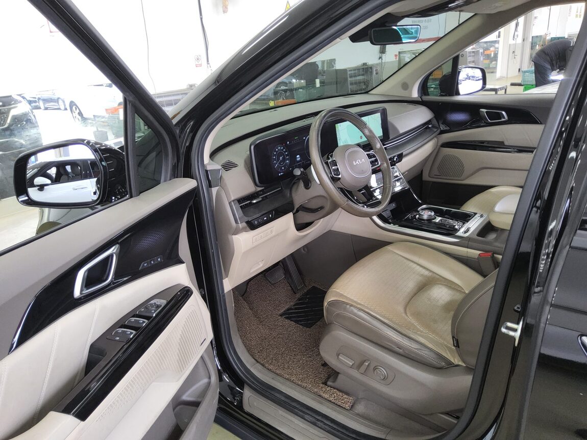 KIA NEW CARNIVAL (KA4) 7-SEATER GASOLINE SIGNATURE 2023 - zdjęcie 10