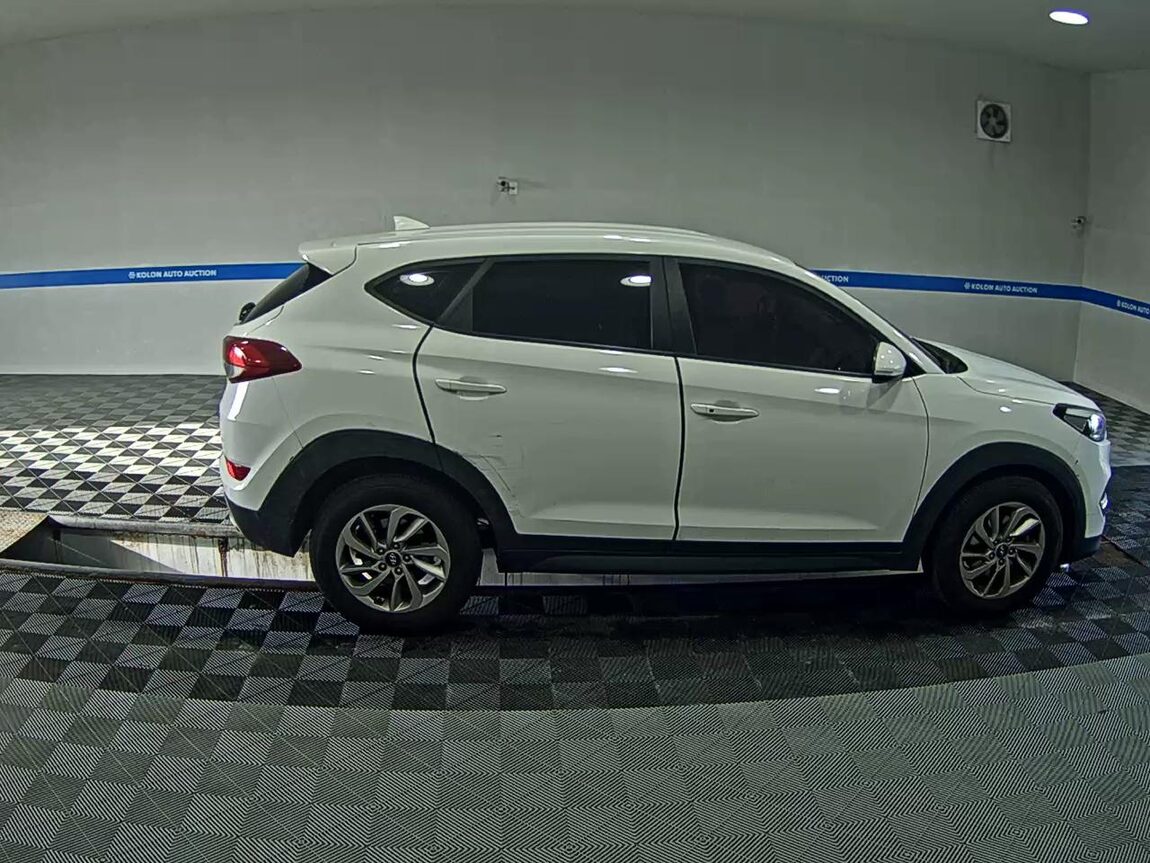 HYUNDAI ALL NEW TUCSON DIESEL R2.0 2WD STYLE SPECIAL 2017 - zdjęcie 4