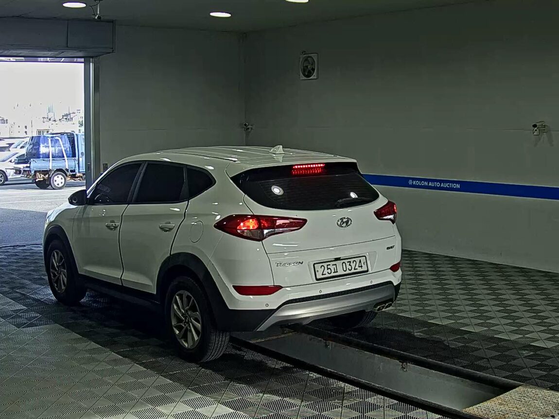 HYUNDAI ALL NEW TUCSON DIESEL R2.0 2WD STYLE SPECIAL 2017 - zdjęcie 6