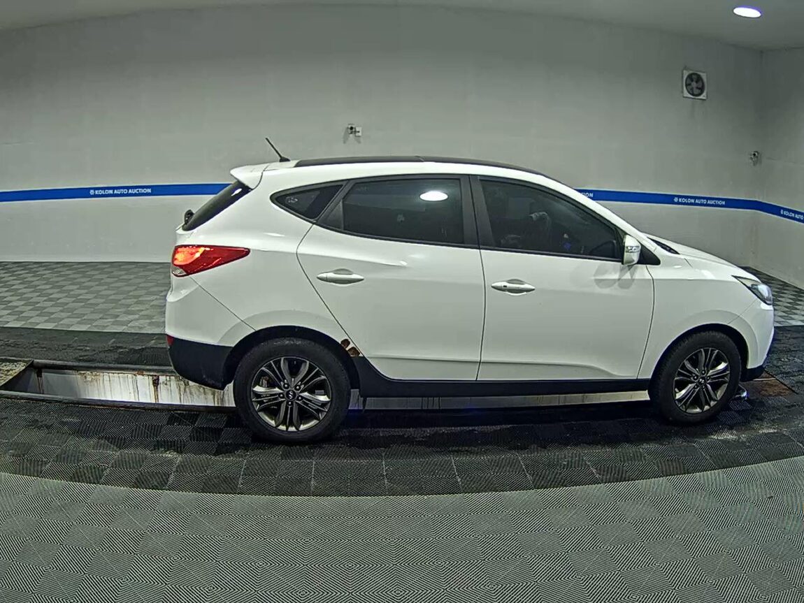 HYUNDAI NEW TUCSON ix DIESEL R2.0 2WD SMART SPECIAL 2014 - zdjęcie 4
