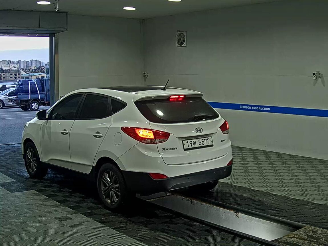 HYUNDAI NEW TUCSON ix DIESEL R2.0 2WD SMART SPECIAL 2014 - zdjęcie 6