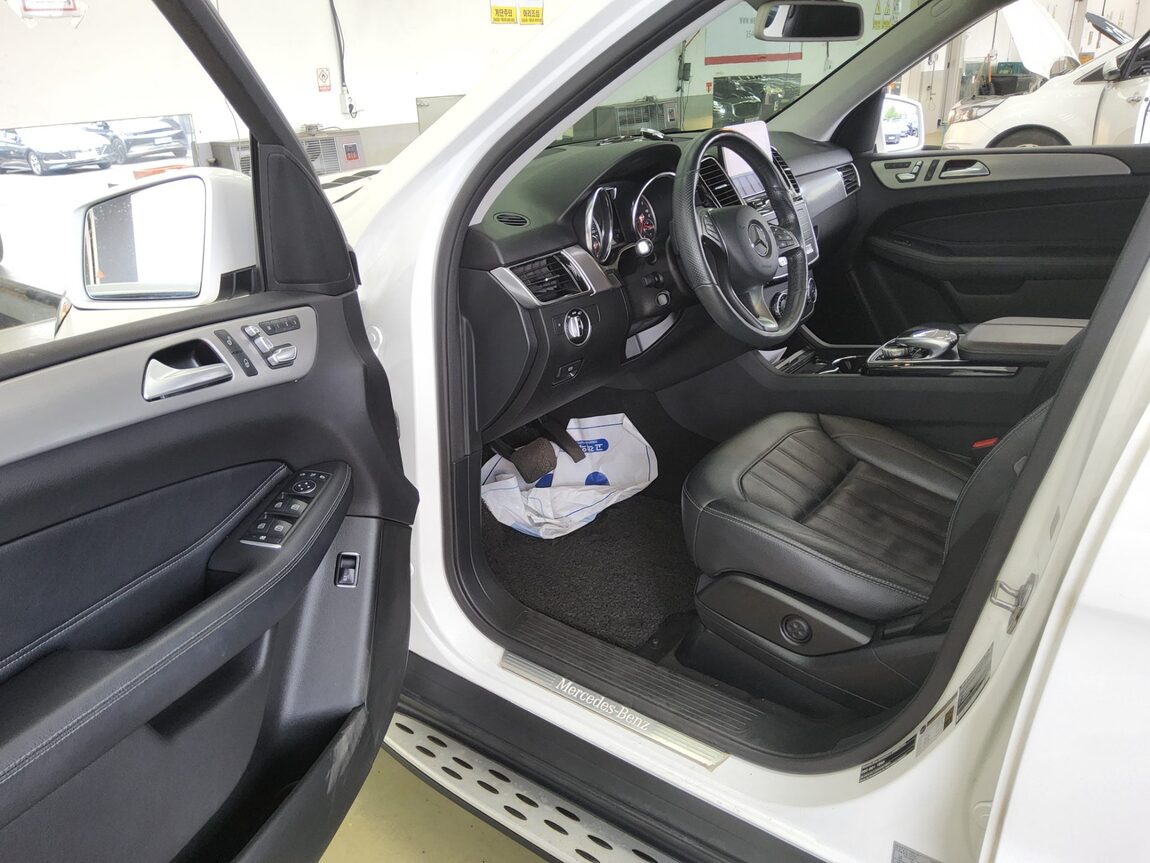 MERCEDES-BENZ GLE-CLASS (3RD GEN) GLE 350d 4MATIC 2018 - zdjęcie 10