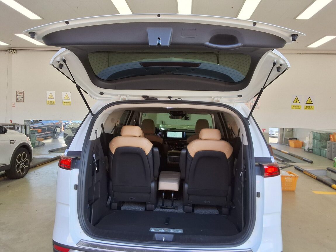 KIA NEW CARNIVAL (KA4) 9-SEATER DIESEL PRESTIGE 2022 - zdjęcie 15