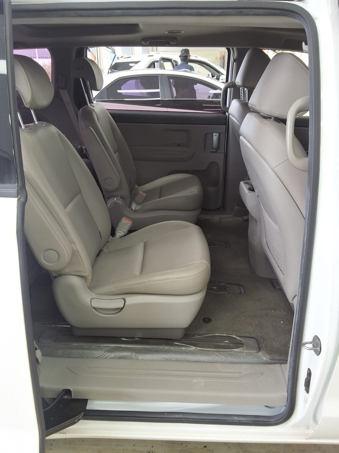 KIA ALL NEW CARNIVAL 9-SEATER DIESEL LUXURY 2018 - zdjęcie 13
