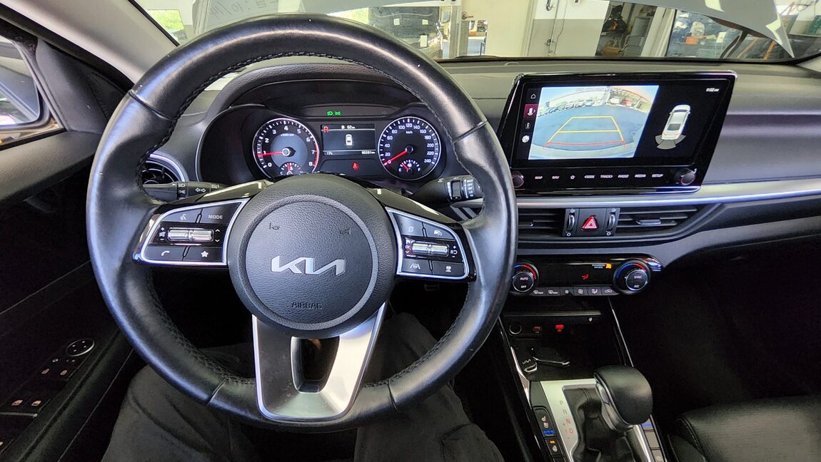 KIA THE NEW K3 1.6 GASOLINE PRESTIGE 2023 - zdjęcie 19