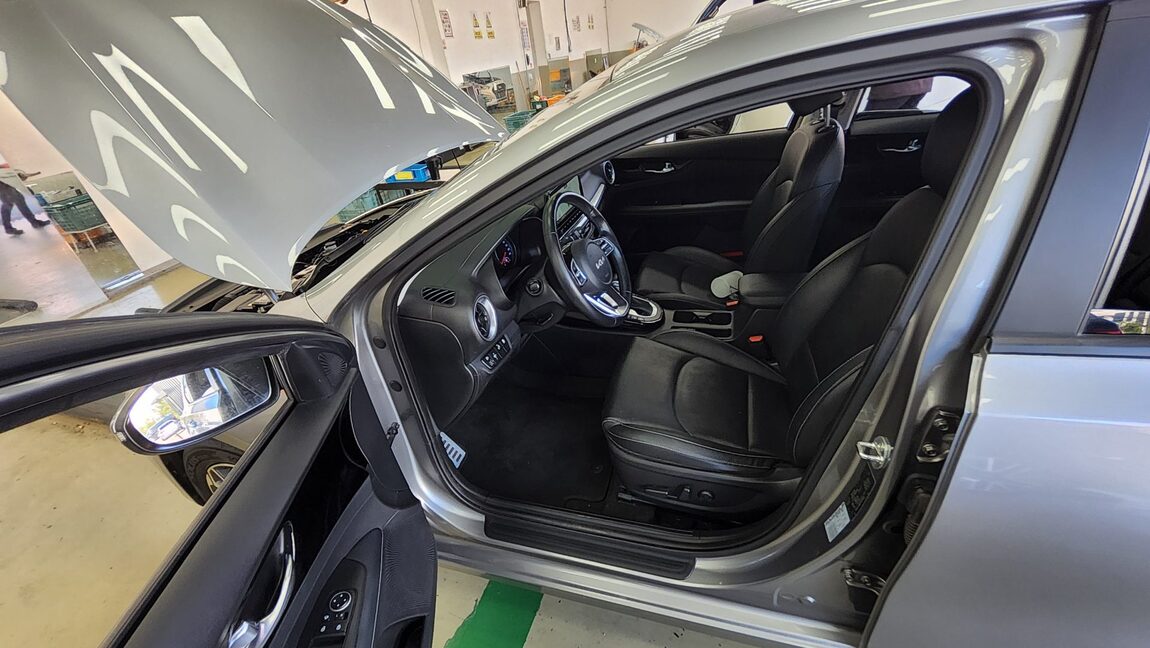 KIA THE NEW K3 1.6 GASOLINE PRESTIGE 2023 - zdjęcie 10