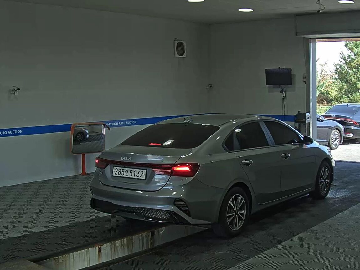 KIA THE NEW K3 1.6 GASOLINE PRESTIGE 2023 - zdjęcie 5