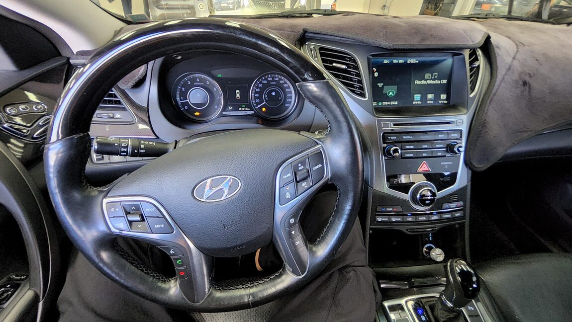 HYUNDAI GRANDEUR HG HG 300 EXCLUSIVE 2016 - zdjęcie 18