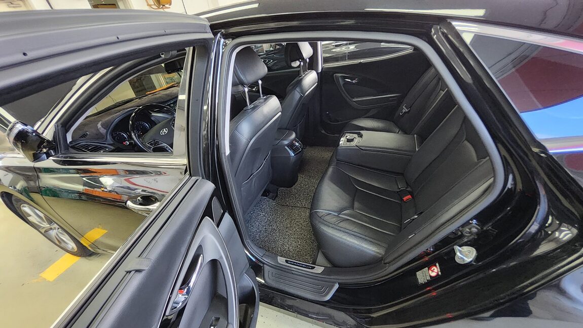 HYUNDAI GRANDEUR HG HG 300 EXCLUSIVE 2016 - zdjęcie 12