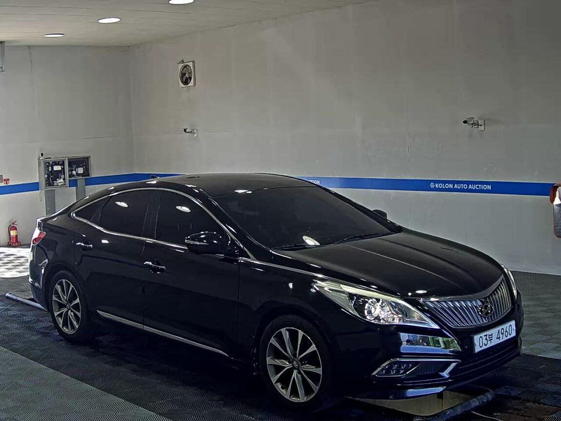 HYUNDAI GRANDEUR HG HG 300 EXCLUSIVE 2016 - zdjęcie 3