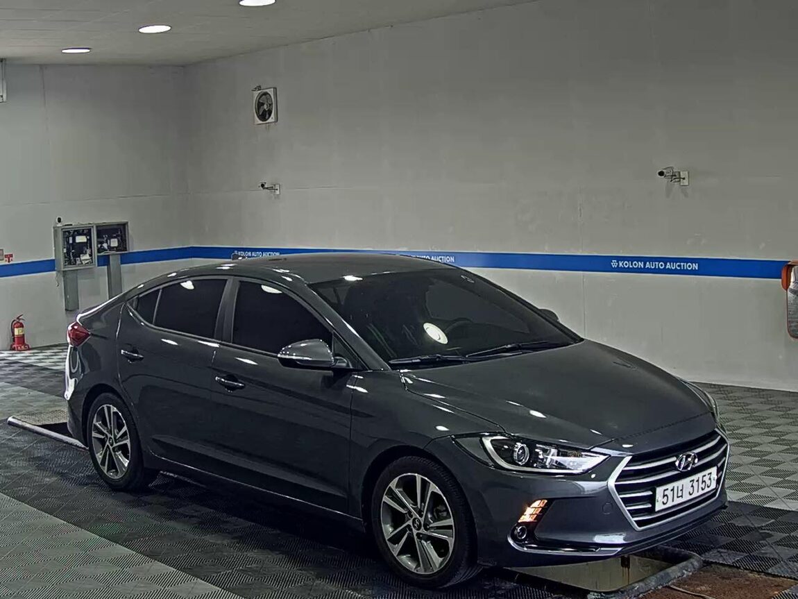 HYUNDAI AVANTE AD 1.6 GDi VALUE PLUS 2018 - zdjęcie 3