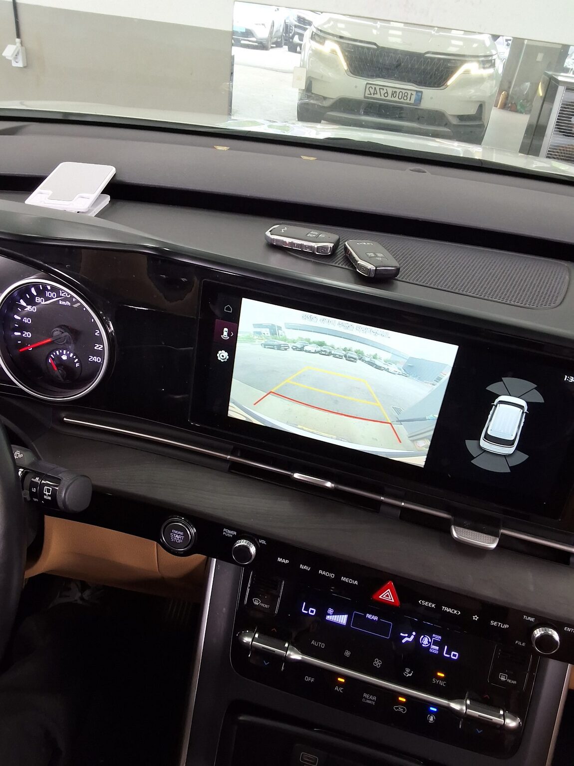KIA NEW CARNIVAL (KA4) 9-SEATER DIESEL PRESTIGE 2023 - zdjęcie 17