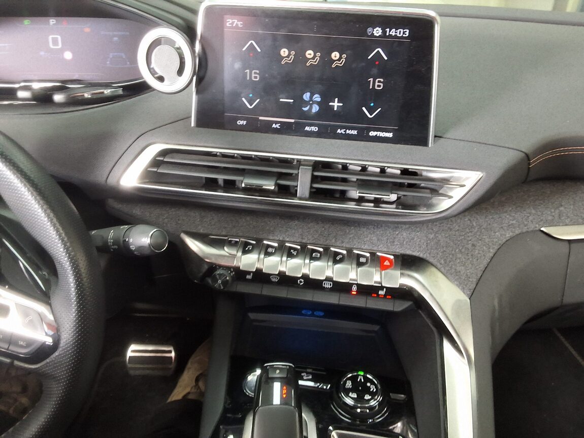 PEUGEOT 5008 (2ND GEN) 1.5 BlueHDi GT LINE 2019 - zdjęcie 24