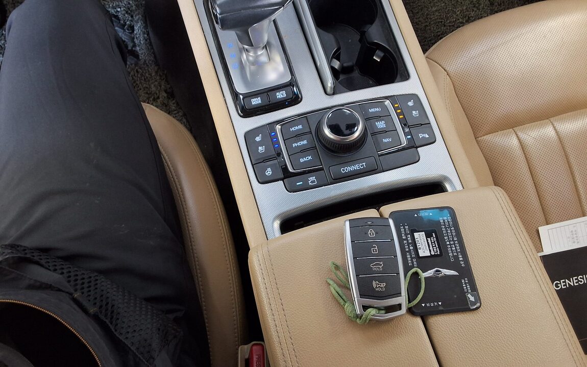 GENESIS G80 3.3 GDi AWD PREMIUM LUXURY 2018 - zdjęcie 20