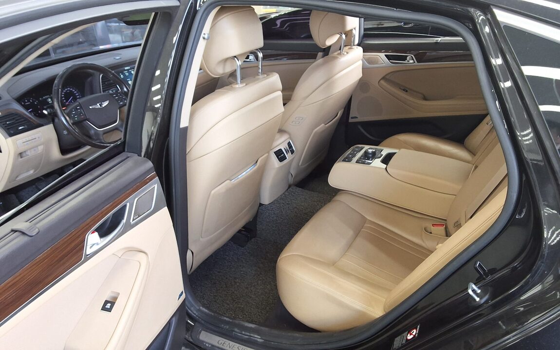 GENESIS G80 3.3 GDi AWD PREMIUM LUXURY 2018 - zdjęcie 12