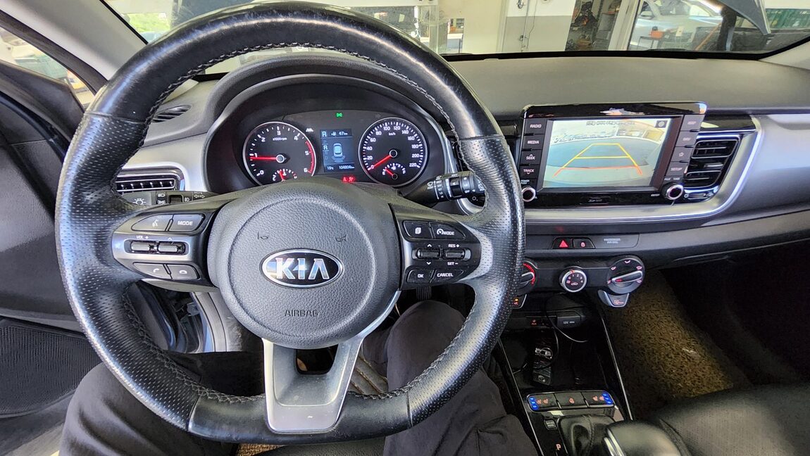 KIA STONIC U2 1.6 DIESEL TRENDY 2019 - zdjęcie 19