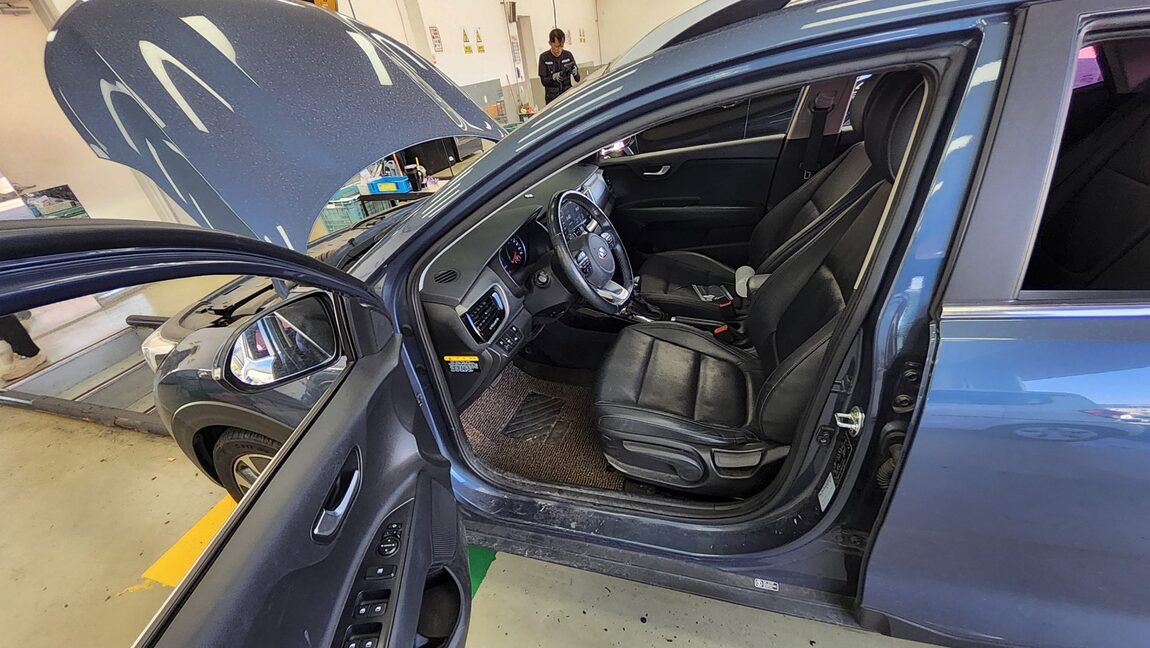 KIA STONIC U2 1.6 DIESEL TRENDY 2019 - zdjęcie 10
