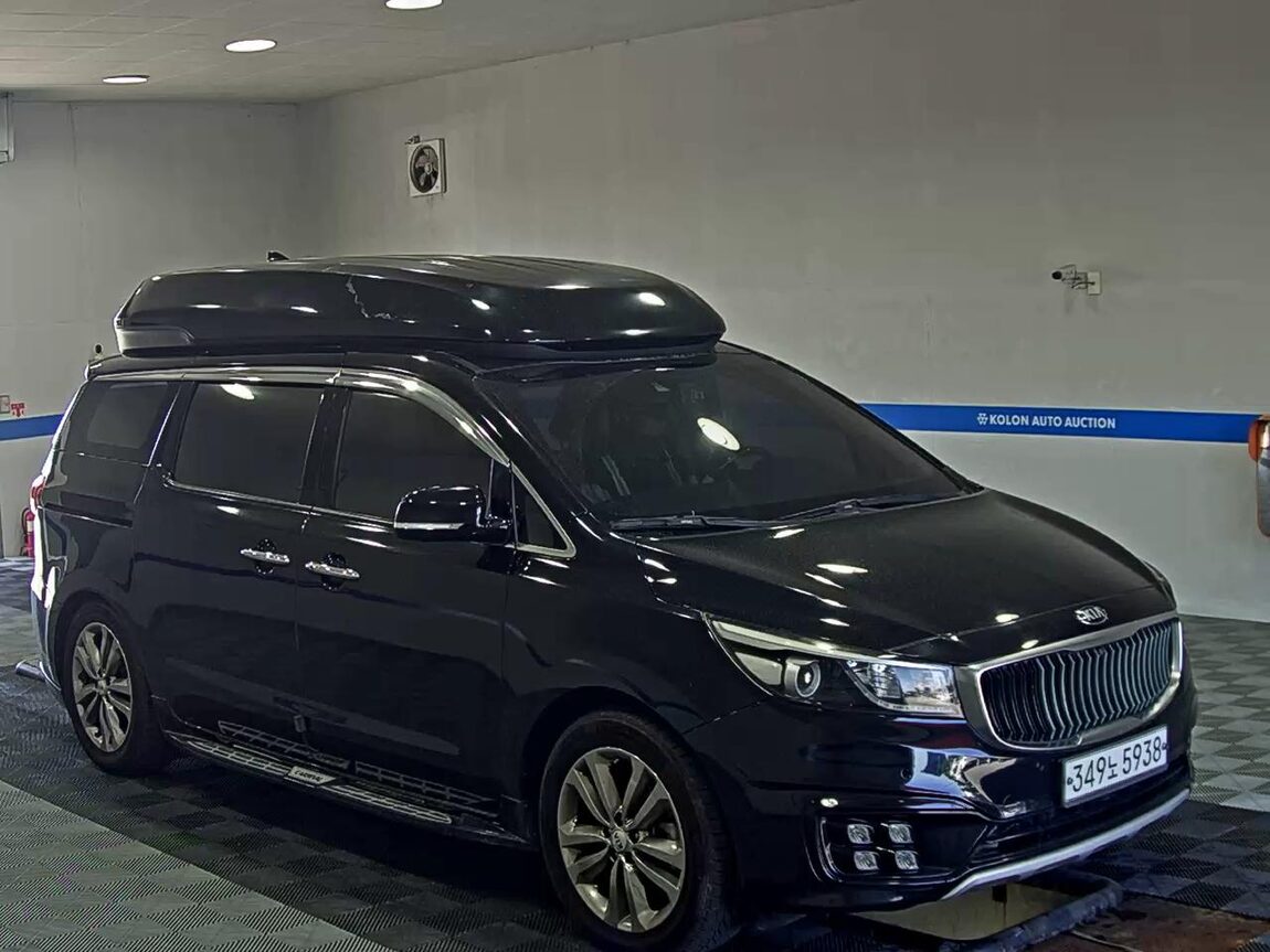 KIA ALL NEW CARNIVAL HI-LIMOUSINE GASOLINE 7-SEATER PRESIDENT 2016 - zdjęcie 3