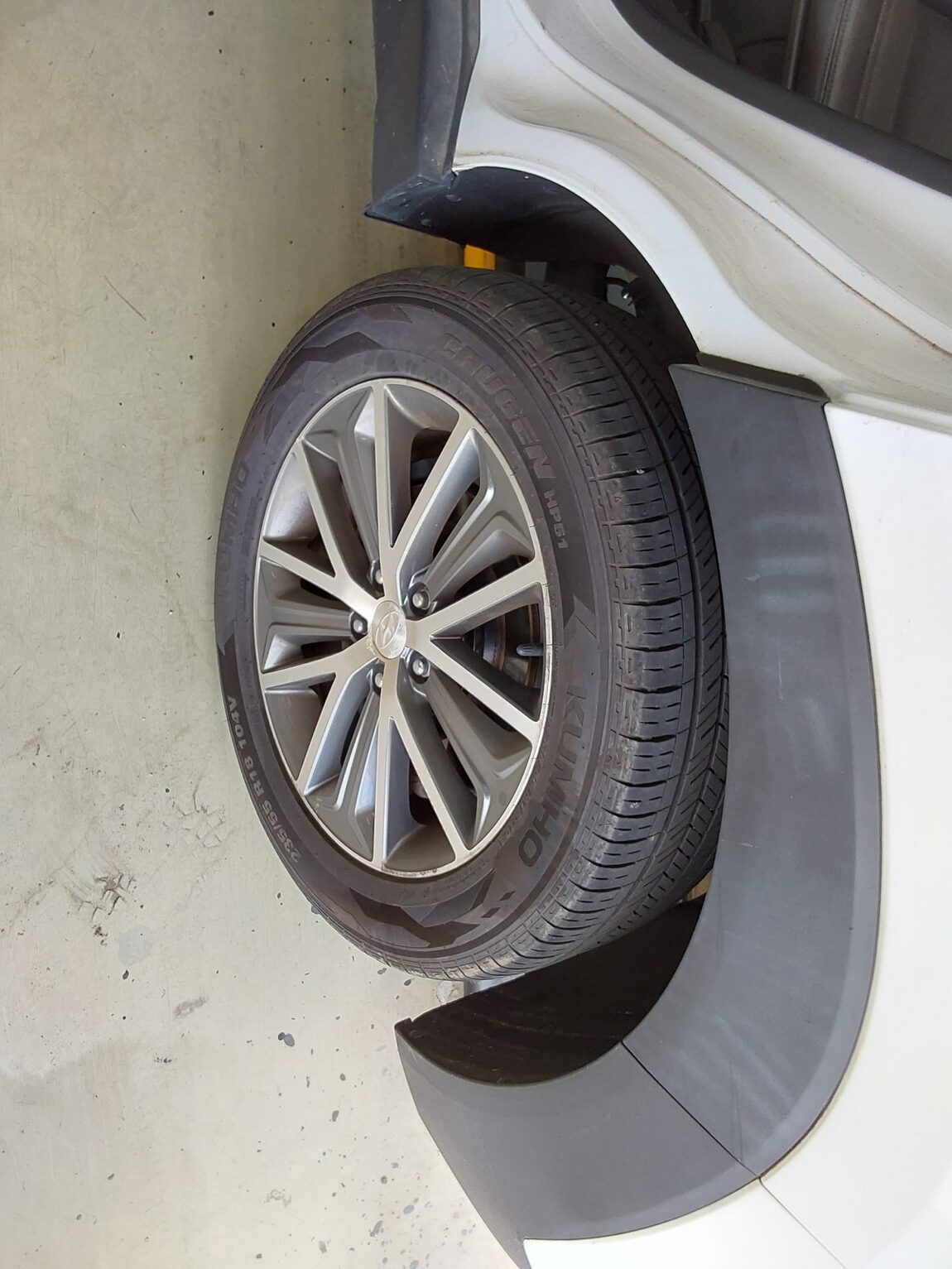 HYUNDAI ALL NEW TUCSON DIESEL R2.0 2WD MODERN 2017 - zdjęcie 21