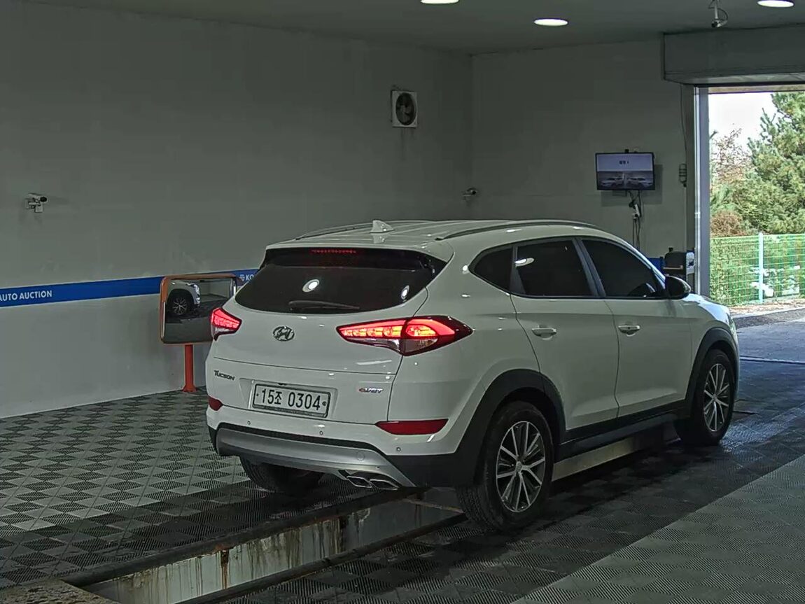 HYUNDAI ALL NEW TUCSON DIESEL R2.0 2WD MODERN 2017 - zdjęcie 5