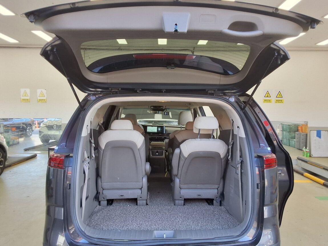 KIA NEW CARNIVAL (KA4) 9-SEATER DIESEL PRESTIGE 2023 - zdjęcie 15