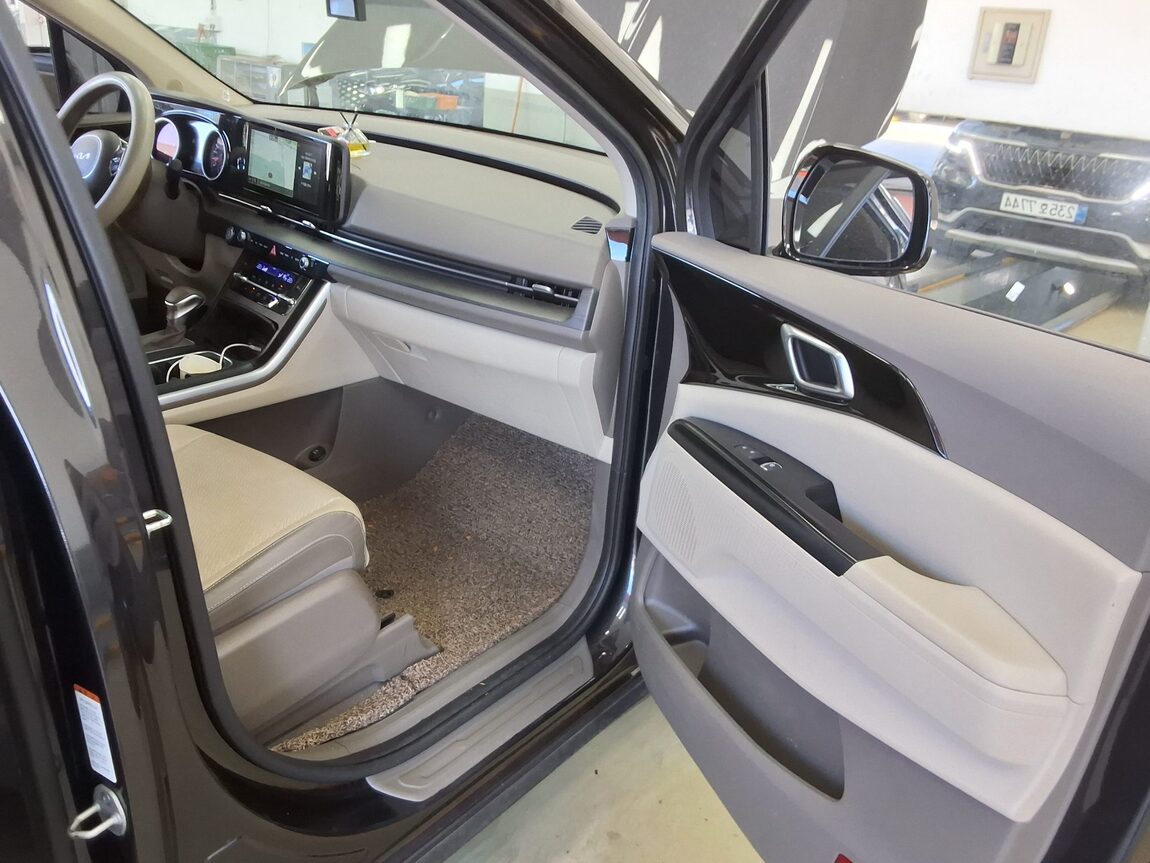 KIA NEW CARNIVAL (KA4) 9-SEATER DIESEL PRESTIGE 2023 - zdjęcie 14
