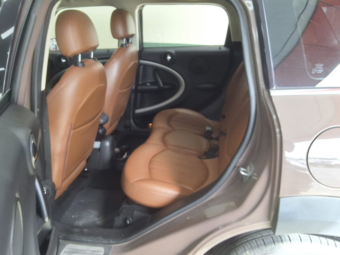 MINI COUNTRYMAN 2.0 D SE 2014 - zdjęcie 13